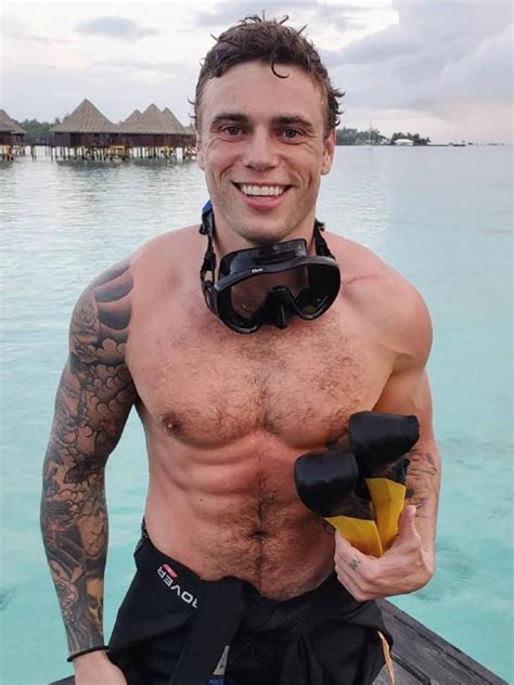 popularmmos shirtless|20 Steamy Pics of Shirtless Celebs to Celebrate the Summer.